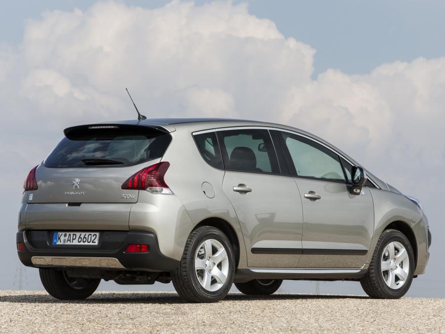  Peugeot 3008 HYbrid4 2013 года  (фото 21 из 22)